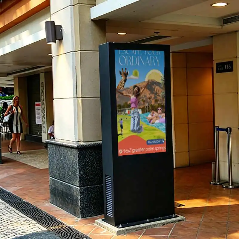 Qtenboard Outdoor Vertical Digital Signage for shopping mall entrances